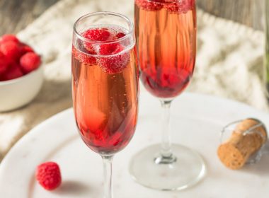 French Champagne Cocktail (Kir Royale)