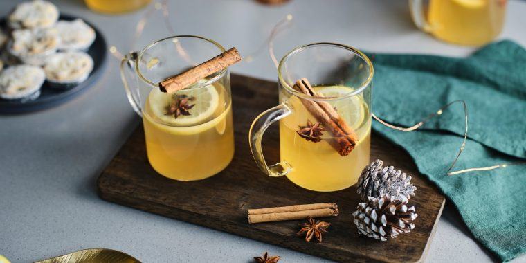 Hot Toddy cocktails