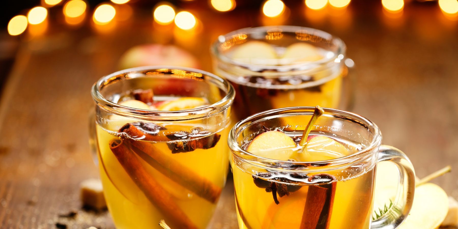 Simple Autumn Spiced Rum Cider Cocktail - The Mixer UK