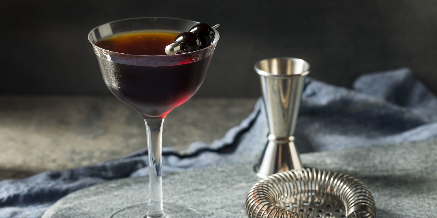 Easy Little Italy Cocktail Recipe – The Mixer UK