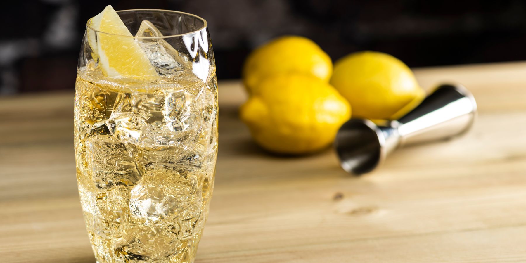 Easy Whiskey Highball Recipe + Ingredients - The Mixer UK