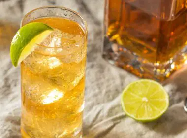 How to Make a Refreshing Bourbon Rickey with Lime