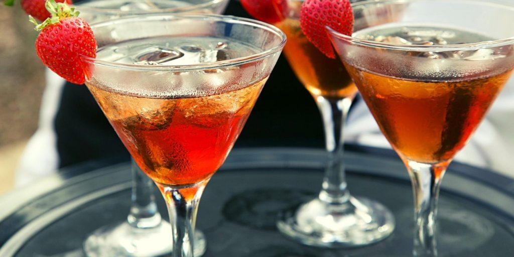 Refreshing Japanese Whiskey cocktails with strawberries