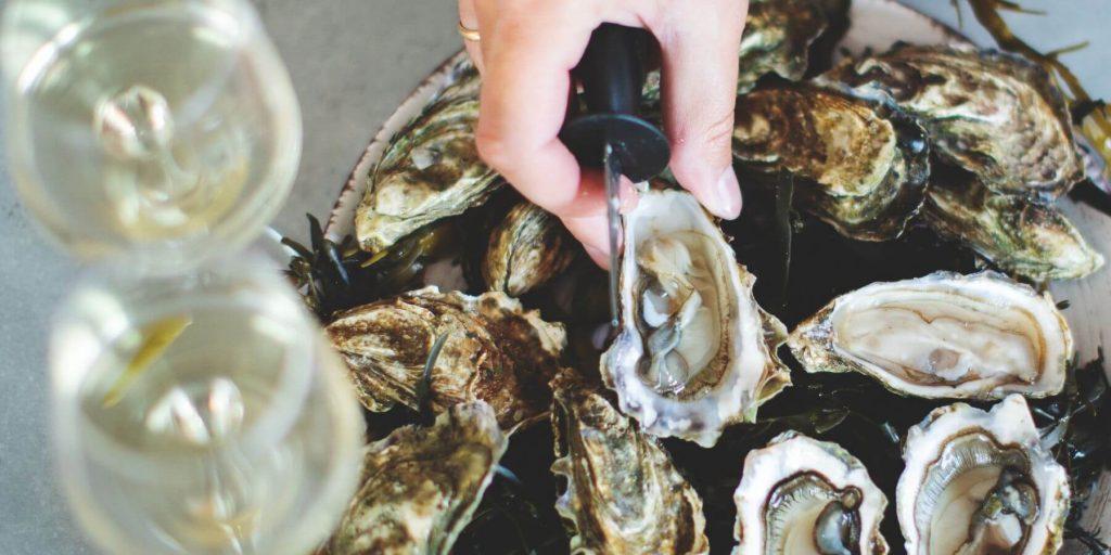 Oysters with champagne from above