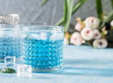 A Picture-Perfect Drink: How to Make a Blue Lagoon Cocktail