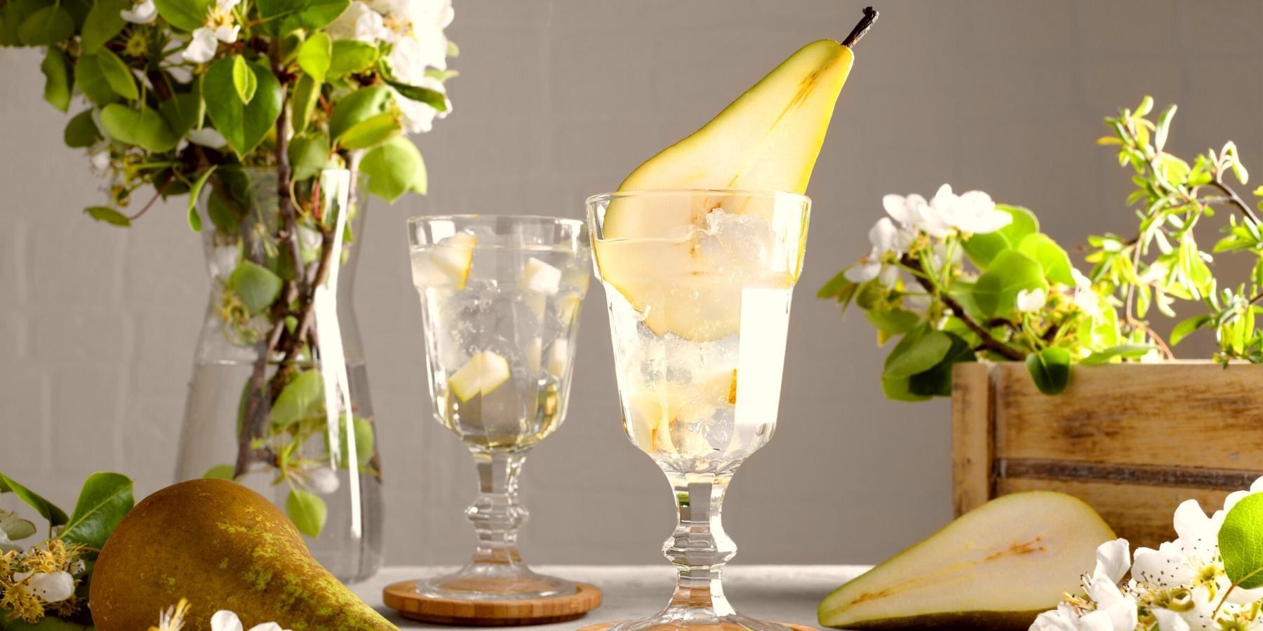 Easy Pear Martini Recipe – The Mixer UK
