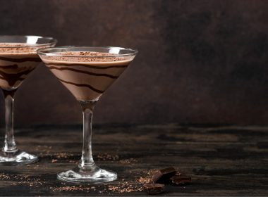 Classic Mudslide Cocktail for All Chocolate Lovers