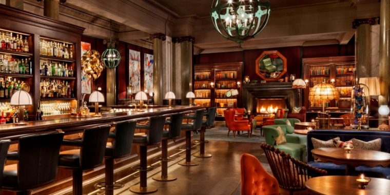 10 Amazing Cocktail Bars to Discover in London in 2023