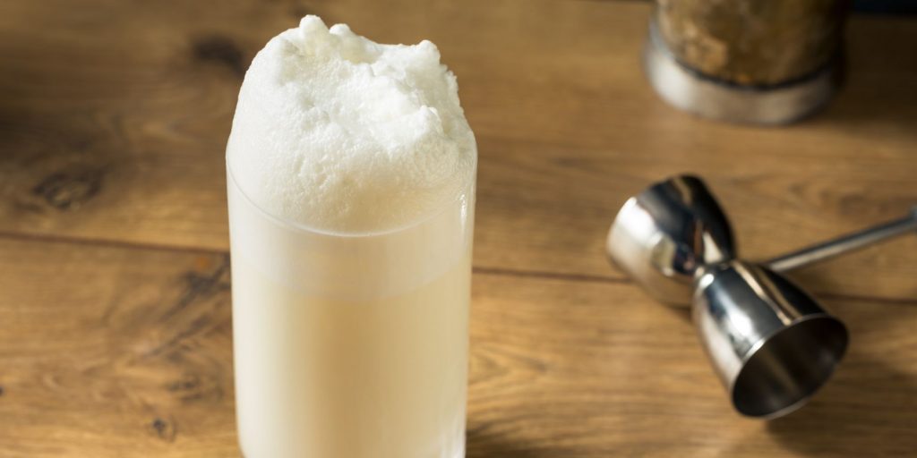 A creamy & delicous Ramos Gin Fizz with a silky mouthfeel