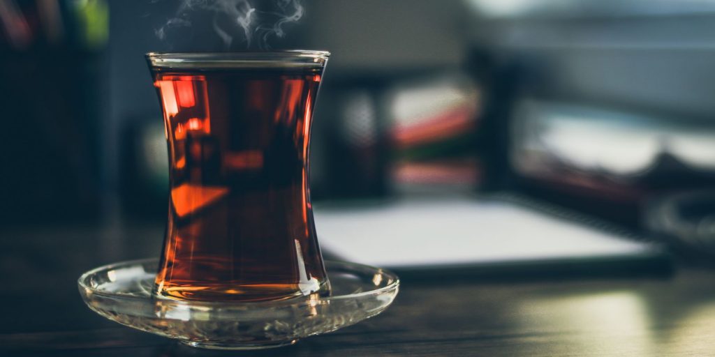 An easy yet amazing Gunfire Cocktail with Chinese black tea