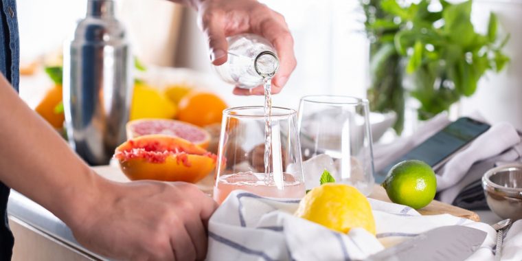 Making of an easy fruit cocktail for beginners