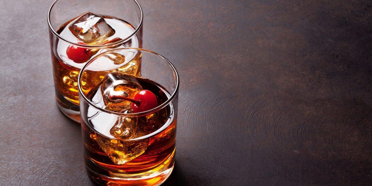 Manhattan Drink vs Old Fashioned What’s the Difference?