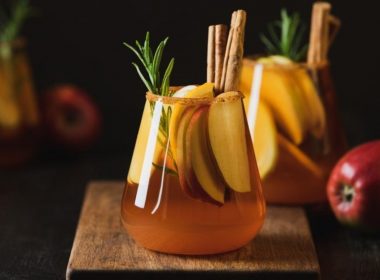 The Coziest Apple Butter Old Fashioned Cocktail