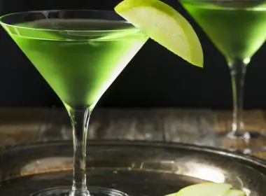 How to Make an Apple Martini Good Enough for Hollywood