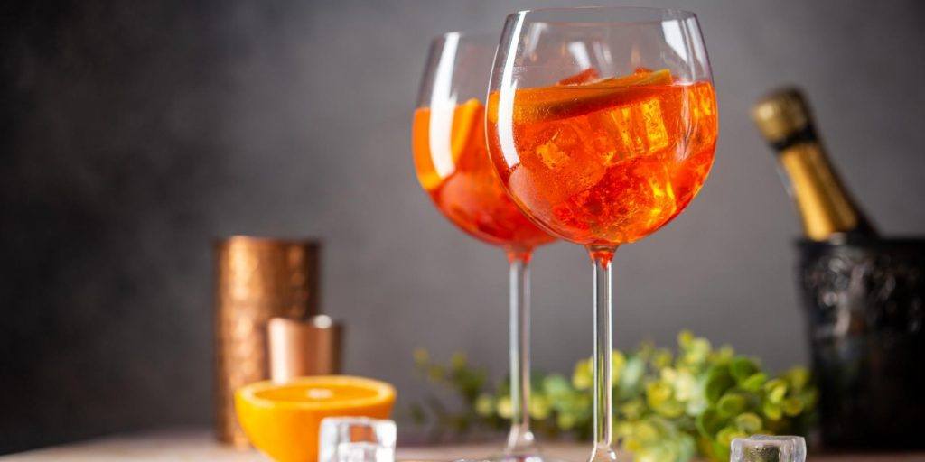 Refreshingly cold Aperol Spritz cocktails 