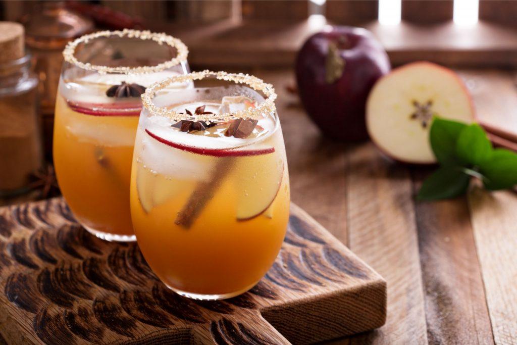 Hot Apple Cider Cocktail