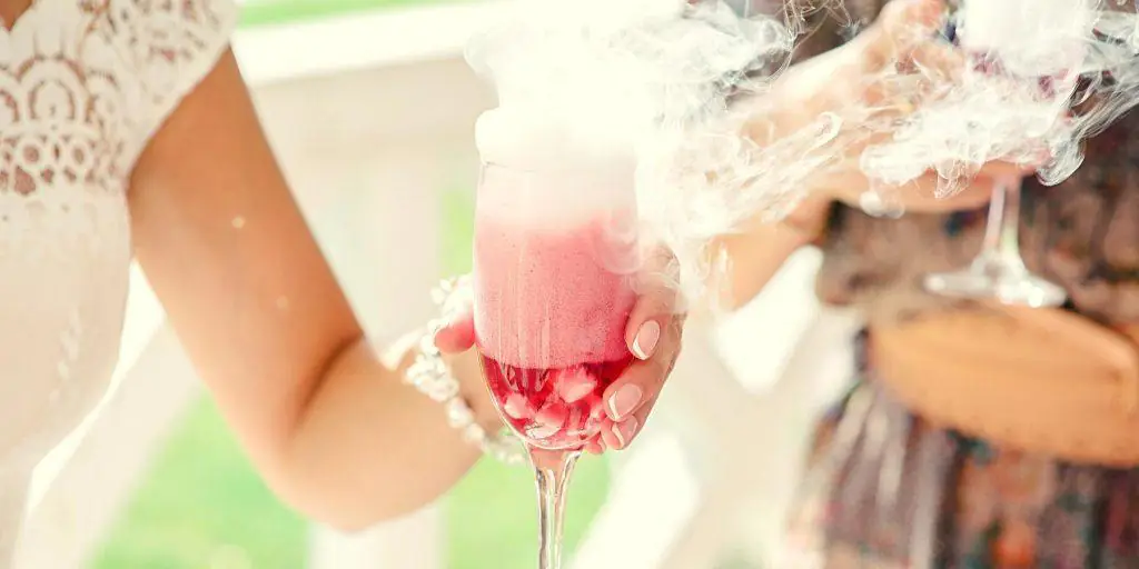 Dry ice pink Champagne cocktail