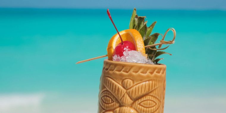 Tiki Bar cocktail