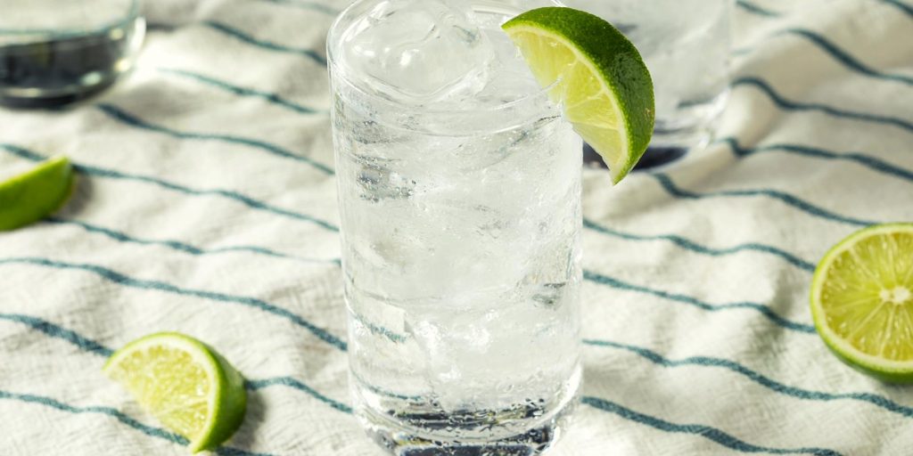 Vodka soda on ice with lime