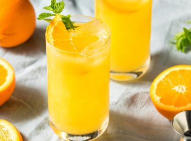 Best Orange Crush Cocktail Recipe to Make for Your Friends