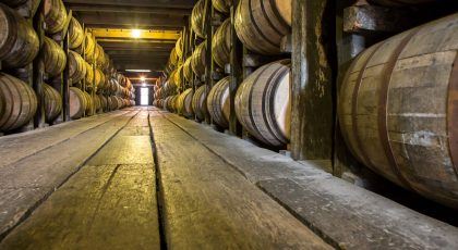Rye vs Bourbon: The Difference Between Rye Whiskey & Bourbon
