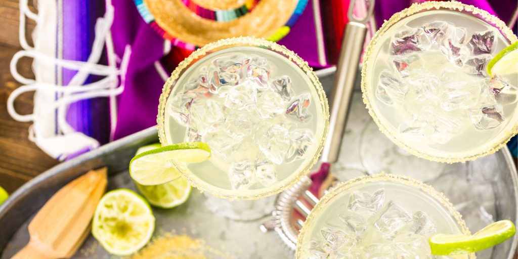 Sparkly and amazing Champagne Margarita cocktails for tequila lovers