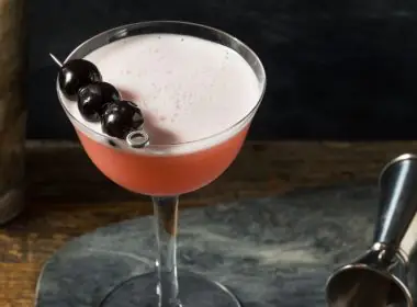 The Perfect Pink Lady Cocktail Recipe for Valentine's Day